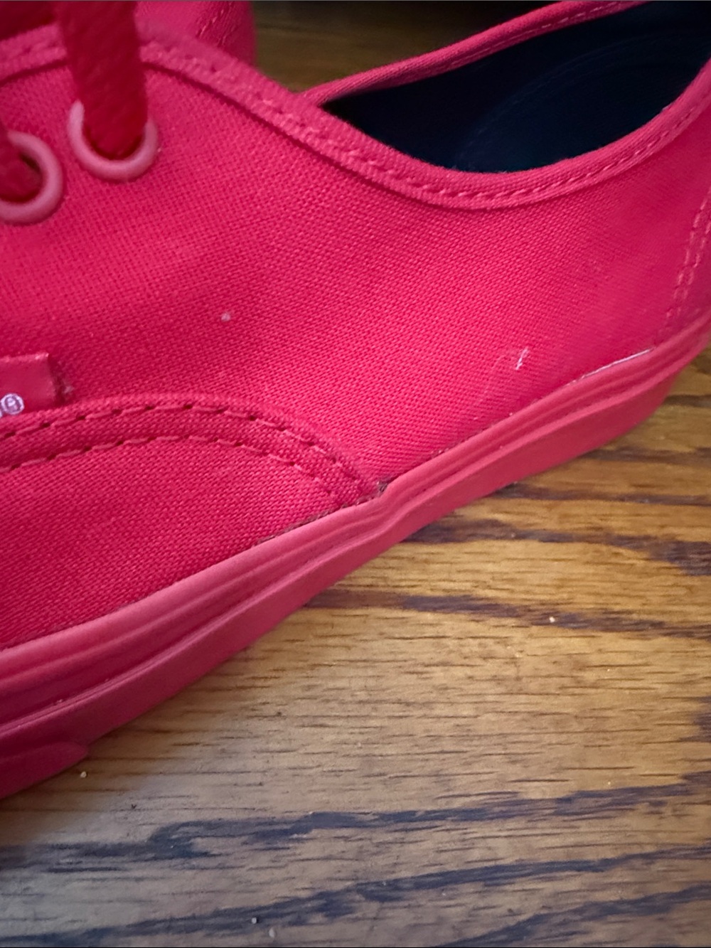Vans Red Low-Top Canvas Sneakers
Women's 9
Men 7.5 - Picture 4 of 5